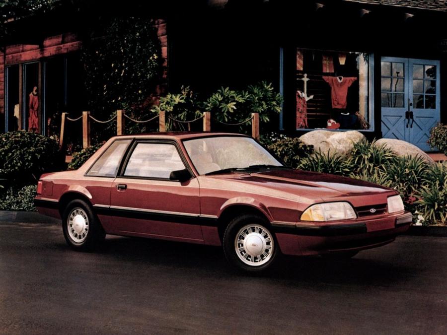 Ford Mustang LX 2-Door Sedan '1987